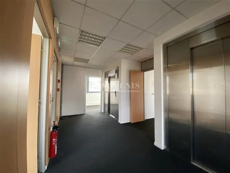 Bureau dans Boulogne-Billancourt à louer - Photo de l’immeuble – Image 3 sur 9