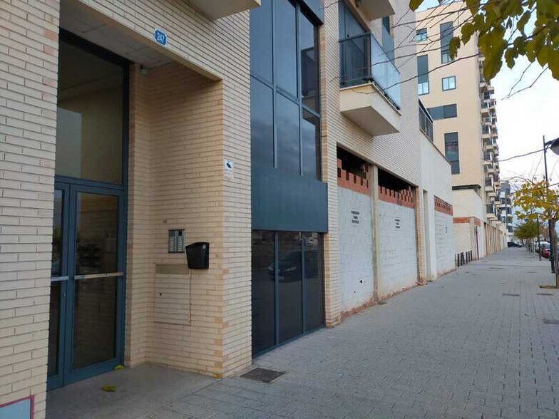 Calle Oscar Wilde, Albacete, Albacete à vendre - Photo de l’immeuble – Image 2 sur 18