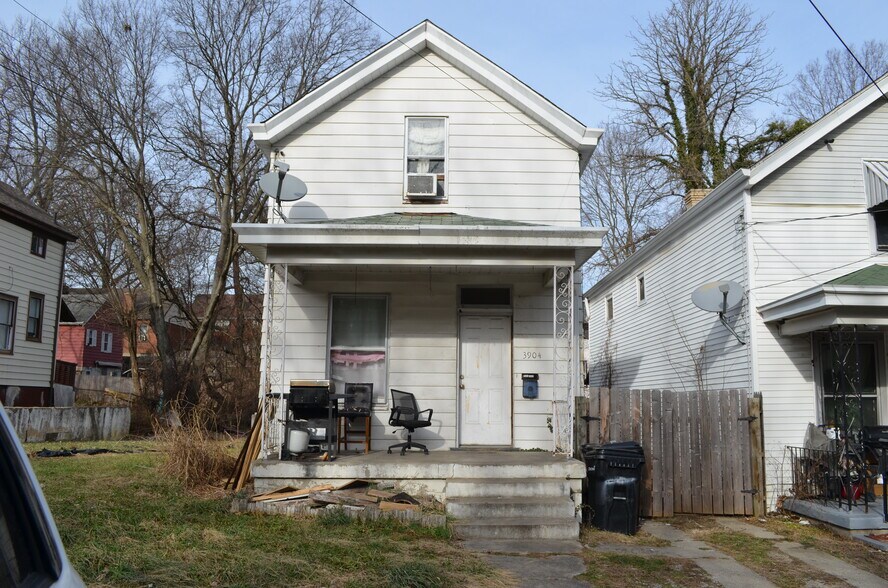 3904 Latham Ave, Cincinnati, OH à vendre - Photo principale – Image 1 sur 1