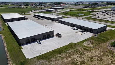 2201 Shiloh Rose Pky SW, Bondurant, IA à louer Photo intérieure– Image 2 sur 6