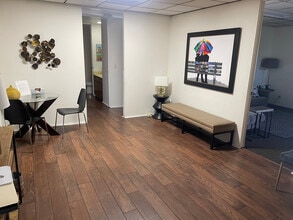 624 W 9th St, San Pedro, CA à louer Photo intérieure– Image 1 sur 11