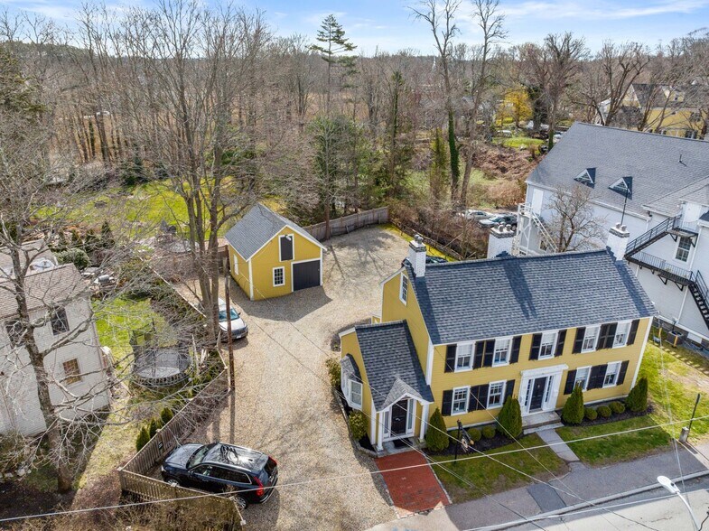 15 Brook St, Cohasset, MA à vendre - Photo de l’immeuble – Image 3 sur 11