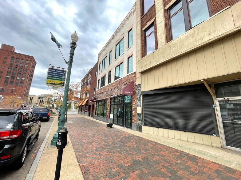 415 Market Ave N, Canton, OH à vendre - Photo de l’immeuble – Image 2 sur 6
