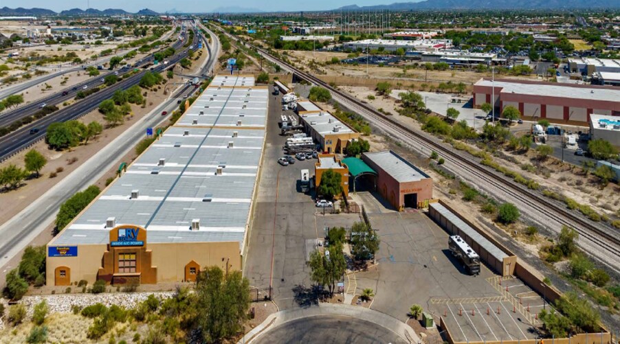 6260 N Travel Center Rd, Tucson, AZ à louer - Photo de l’immeuble – Image 1 sur 10