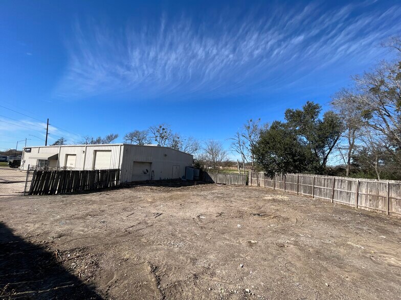 2112 E Wm J Bryan Pky, Bryan, TX à vendre - Photo de l’immeuble – Image 3 sur 6