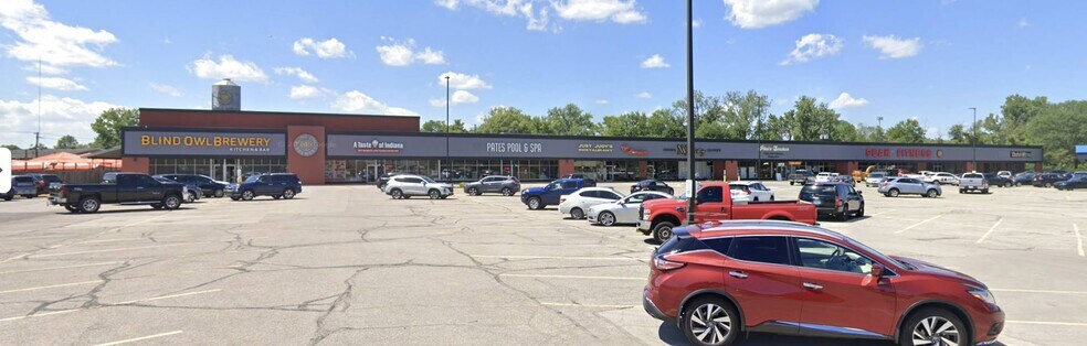 5016-5060 E 62nd St, Indianapolis, IN à louer - Photo de l’immeuble – Image 1 sur 5