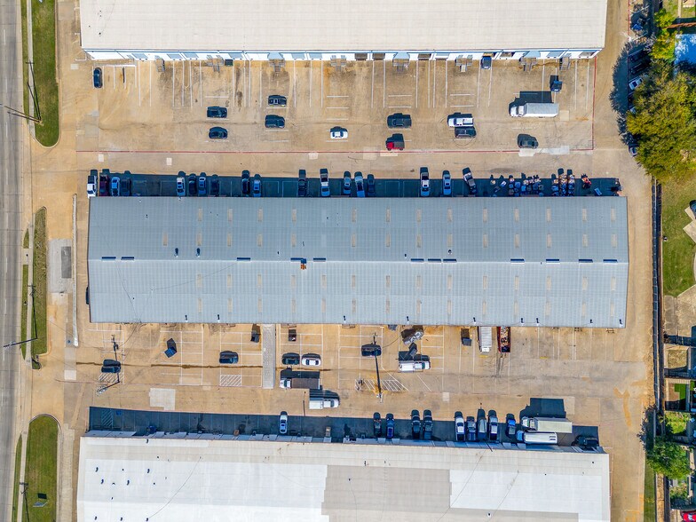 460 S Belt Line Rd, Irving, TX à louer - Photo de l’immeuble – Image 2 sur 12