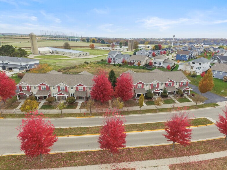 4868 Innovation Dr, Deforest, WI à vendre - Photo de l’immeuble – Image 2 sur 24