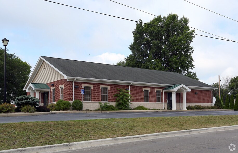 366 N Portland Way, Galion, OH à vendre - Photo principale – Image 1 sur 38