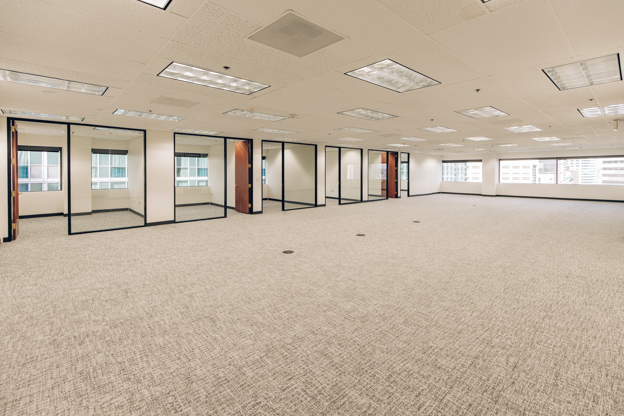 111 SW Columbia St, Portland, OR à louer Photo intérieure– Image 1 sur 4