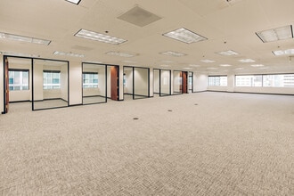 111 SW Columbia St, Portland, OR à louer Photo intérieure– Image 1 sur 4