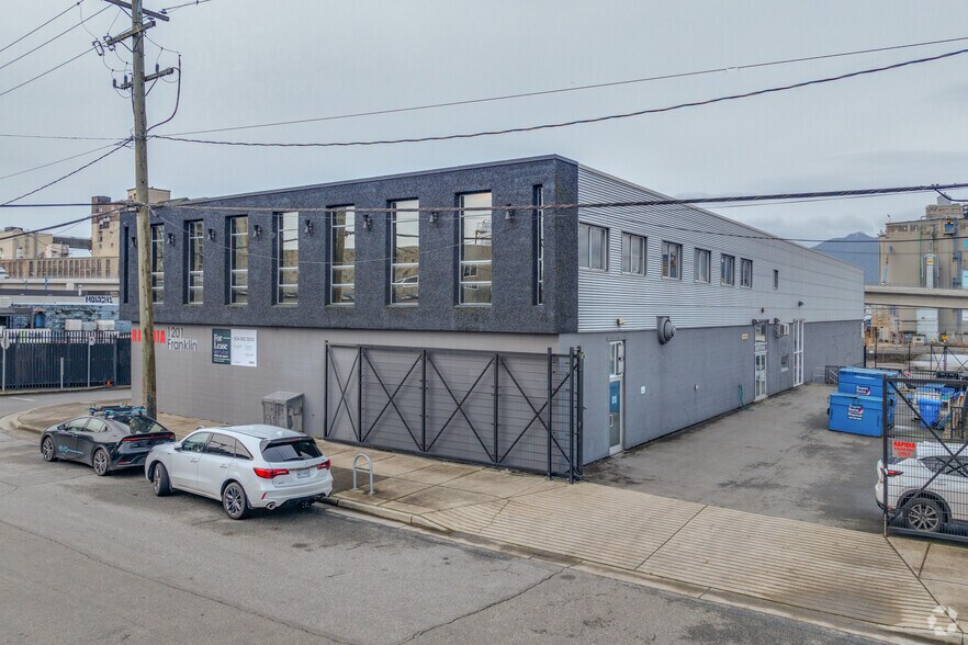 1201 Franklin St, Vancouver, BC à louer - Photo de l’immeuble – Image 3 sur 3