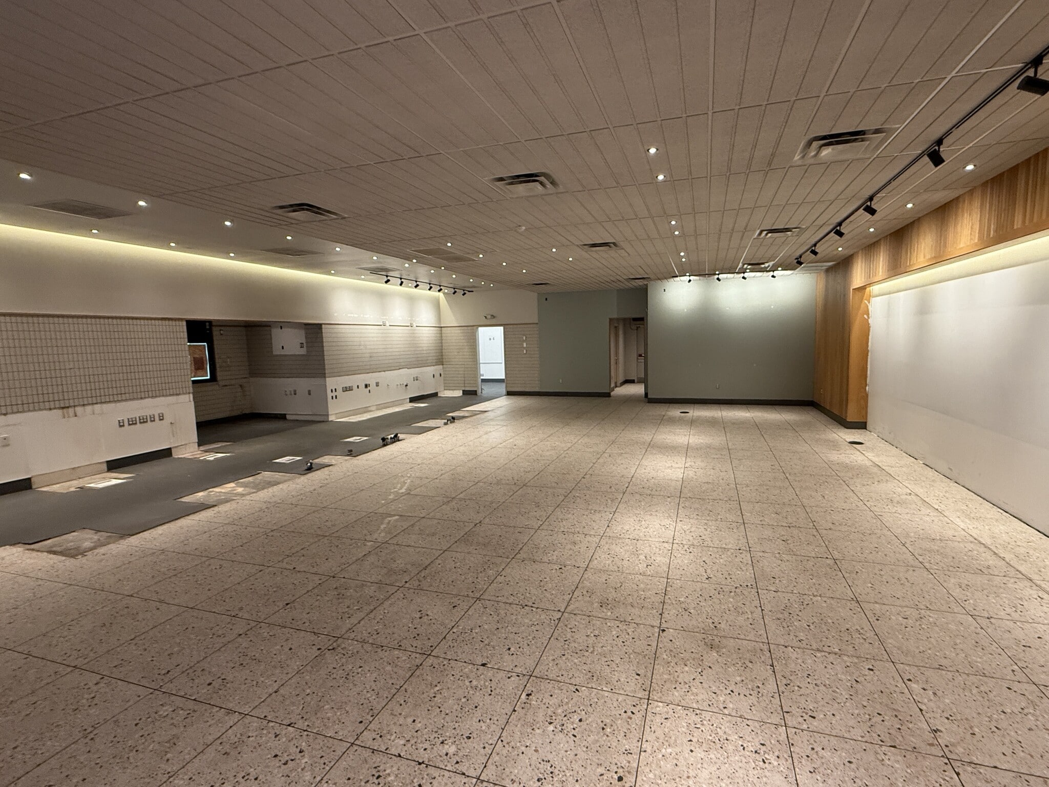 4840 W Desert Inn Rd, Las Vegas, NV à louer Photo intérieure– Image 1 sur 18