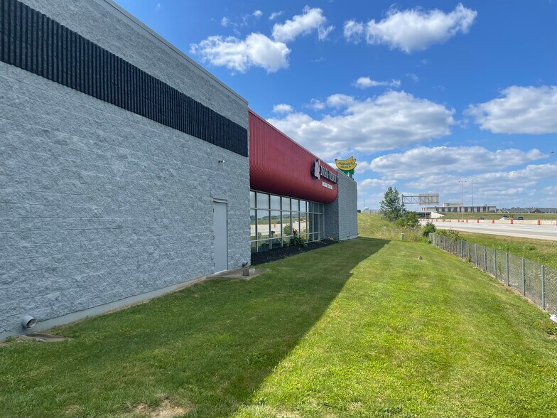 760 Eastgate South Dr, Cincinnati, OH à louer - Photo de l’immeuble – Image 3 sur 6