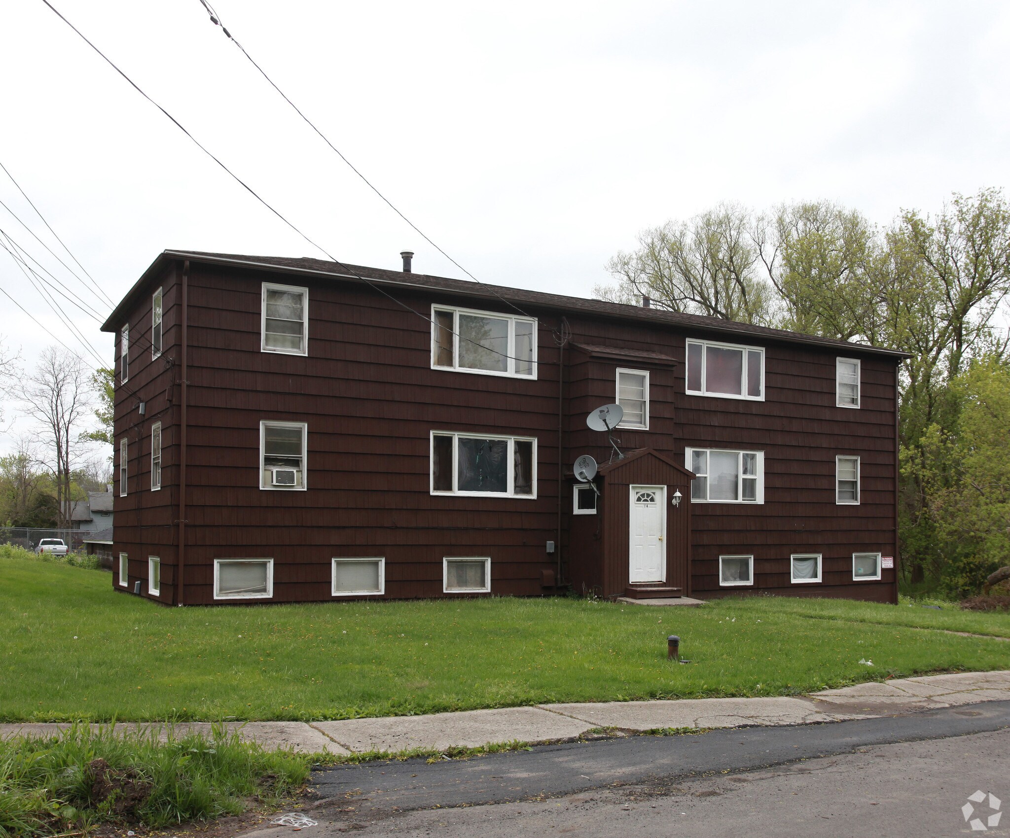 112-114 Ford Ave, Syracuse, NY à vendre Photo principale– Image 1 sur 3