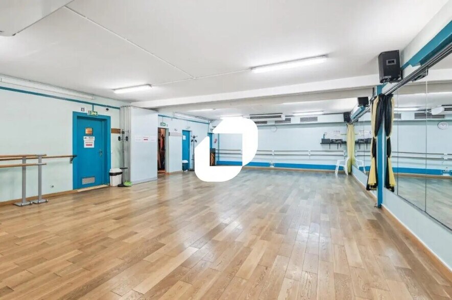 Bureau dans Paris à vendre - Photo de l’immeuble – Image 2 sur 14