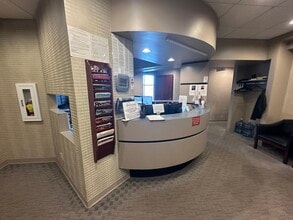 4690 Munson St NW, Canton, OH à louer Photo intérieure– Image 2 sur 6