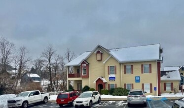 1999 S Main St, Blacksburg, VA à louer Photo intérieure– Image 1 sur 3