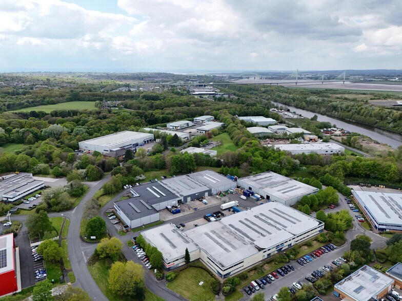 Christleton Ct, Runcorn à louer - Photo de l’immeuble – Image 2 sur 7