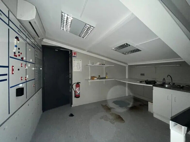 Local commercial dans Nemours à louer - Photo intérieure – Image 3 sur 9