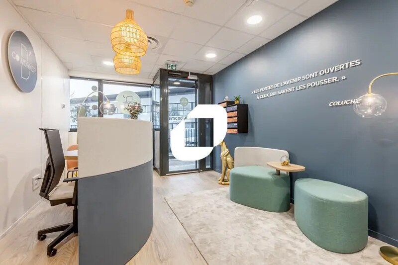 Bureau dans Élancourt à louer Photo de l’immeuble– Image 1 sur 15