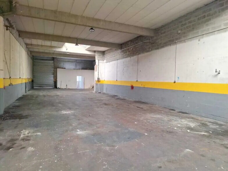 Local d’activités dans Blanquefort à louer - Photo intérieure – Image 2 sur 4