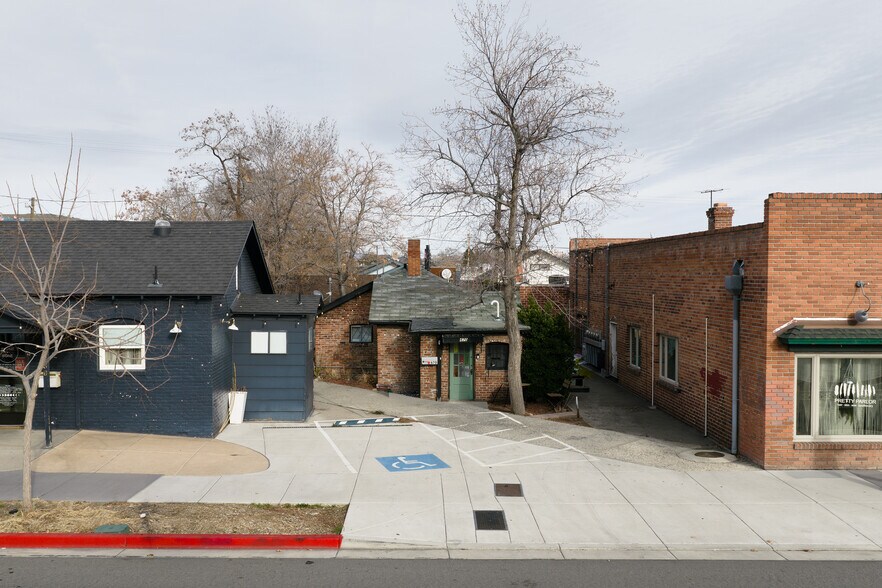 670 Tahoe St, Reno, NV à vendre - Photo principale – Image 1 sur 4