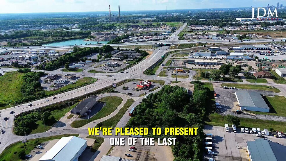 5055 Harding ln, Indianapolis, IN à vendre - Vidéo sur l’annonce professionnelle – Image 2 sur 5