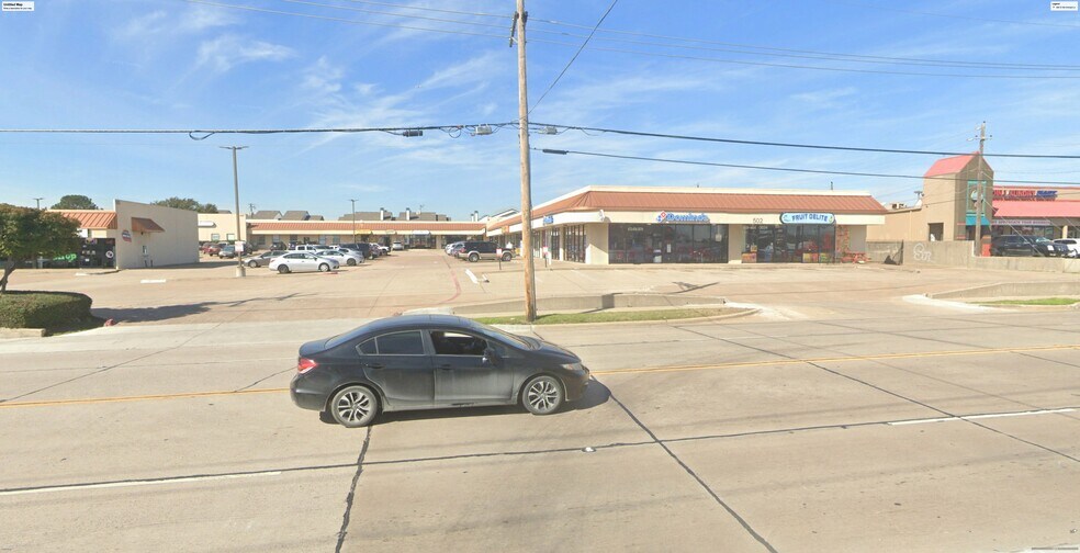 502 S Old Orchard Ln, Lewisville, TX à louer - Photo principale – Image 1 sur 8