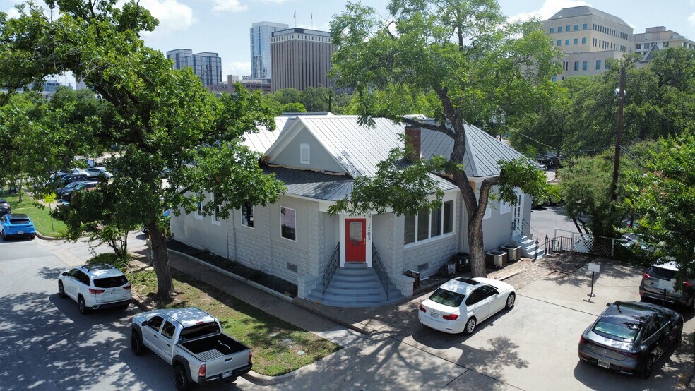 1205 Rio Grande St, Austin, TX à louer - Photo de l’immeuble – Image 2 sur 23