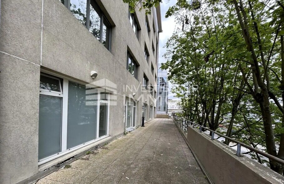 Bureau dans Cergy à louer - Photo de l’immeuble – Image 3 sur 6