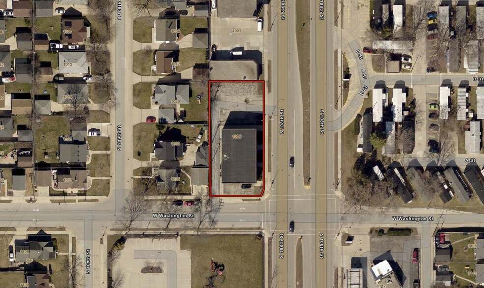 1025 S 108th St, Milwaukee, WI à louer - Photo de l’immeuble – Image 2 sur 2