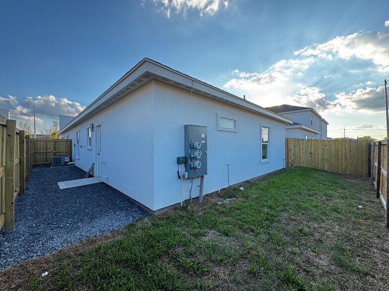 3800 Ventura Ave, McAllen, TX à vendre - Photo de l’immeuble – Image 2 sur 19