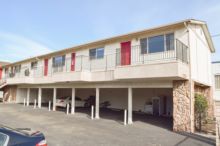 175 Stimson Ave, Pismo Beach, CA à vendre - Photo de l’immeuble – Image 2 sur 14