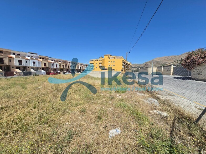 Terrain dans Atarfe, Granada à vendre - Photo de l’immeuble – Image 3 sur 9