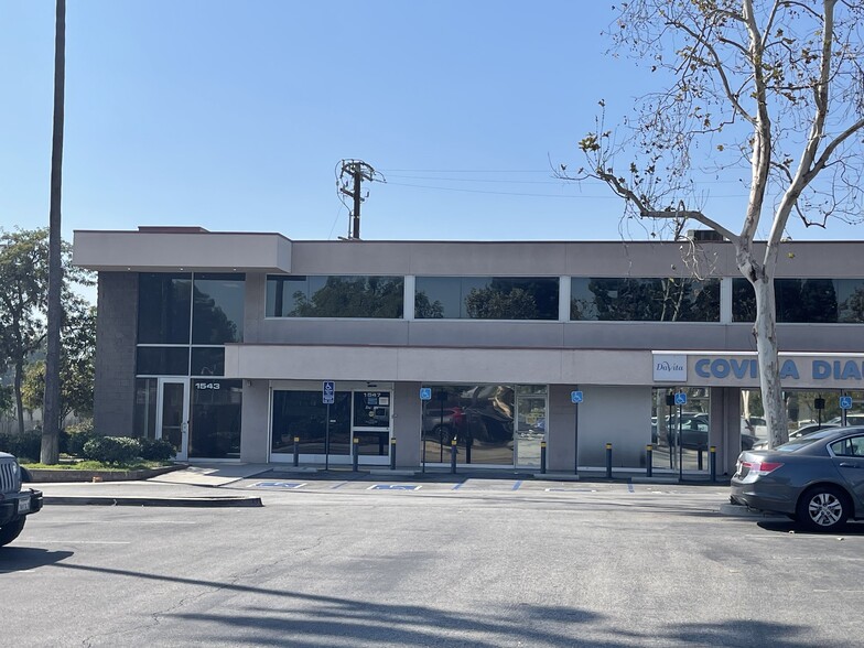 1543 W Garvey Ave N, West Covina, CA à louer - Photo de l’immeuble – Image 1 sur 13