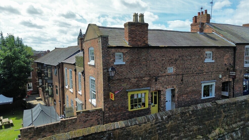 5 City Walls, Chester à louer - Photo de l’immeuble – Image 2 sur 2