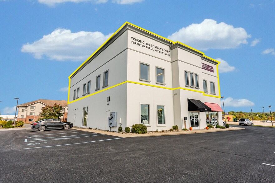 601 Venture Dr, Morgantown, WV à louer - Photo de l’immeuble – Image 1 sur 21