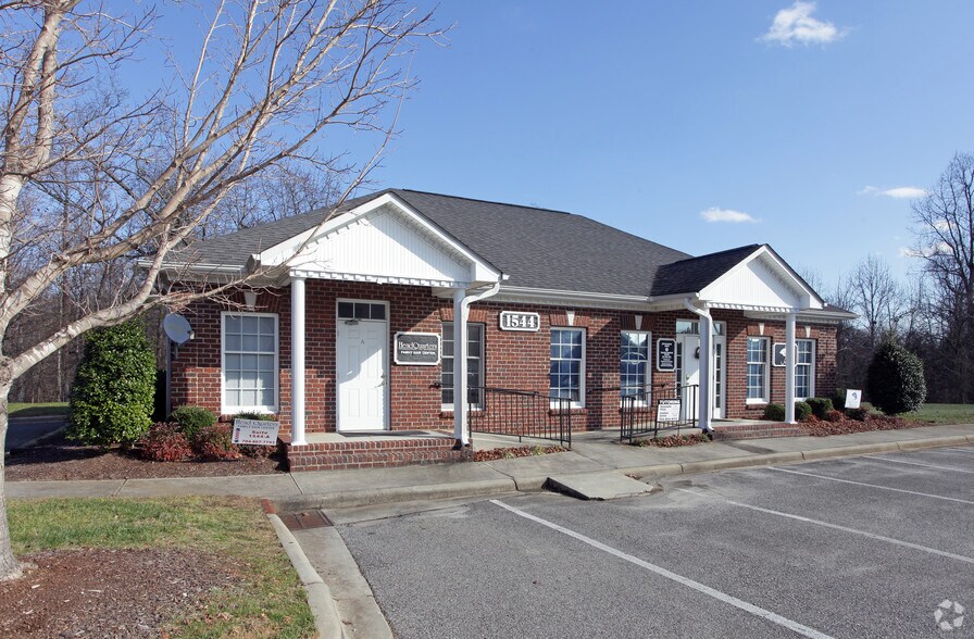 1544 Union Rd, Gastonia, NC à vendre - Photo de l’immeuble – Image 2 sur 5