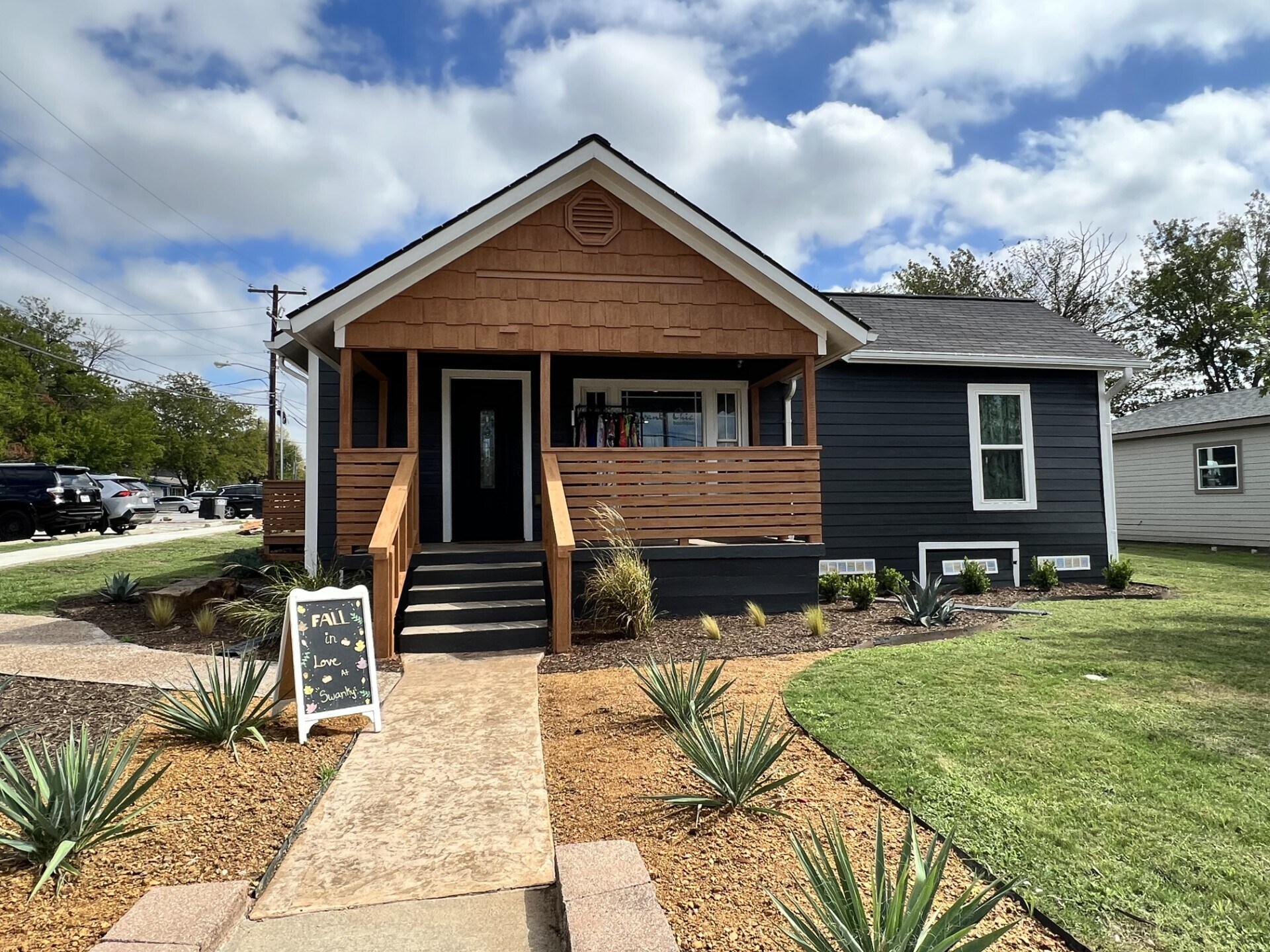 241 S Main St, Keller, TX à louer Photo principale– Image 1 sur 5