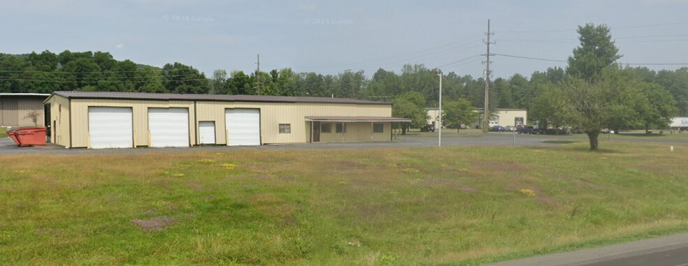 105 Commerce Dr, West Oneonta, NY à vendre - Photo de l’immeuble – Image 2 sur 3