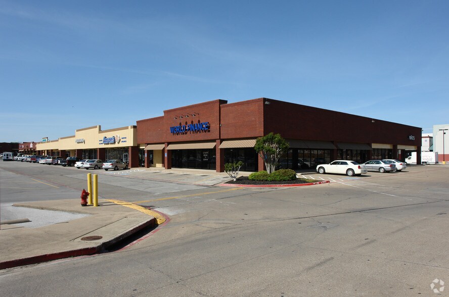 503-601 N Highway 77, Waxahachie, TX à louer - Photo de l’immeuble – Image 2 sur 10