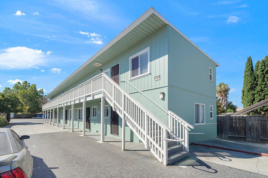 357 Willow St, San Jose, CA à vendre - Photo de l’immeuble – Image 2 sur 19