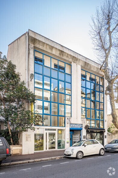 41 Boulevard Edouard Herriot, Marseille à louer - Photo de l’immeuble – Image 3 sur 5