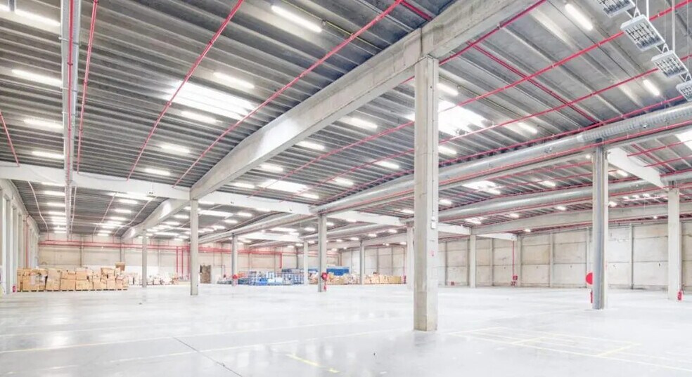 Local d’activités dans Templemars à louer - Photo de l’immeuble – Image 2 sur 3