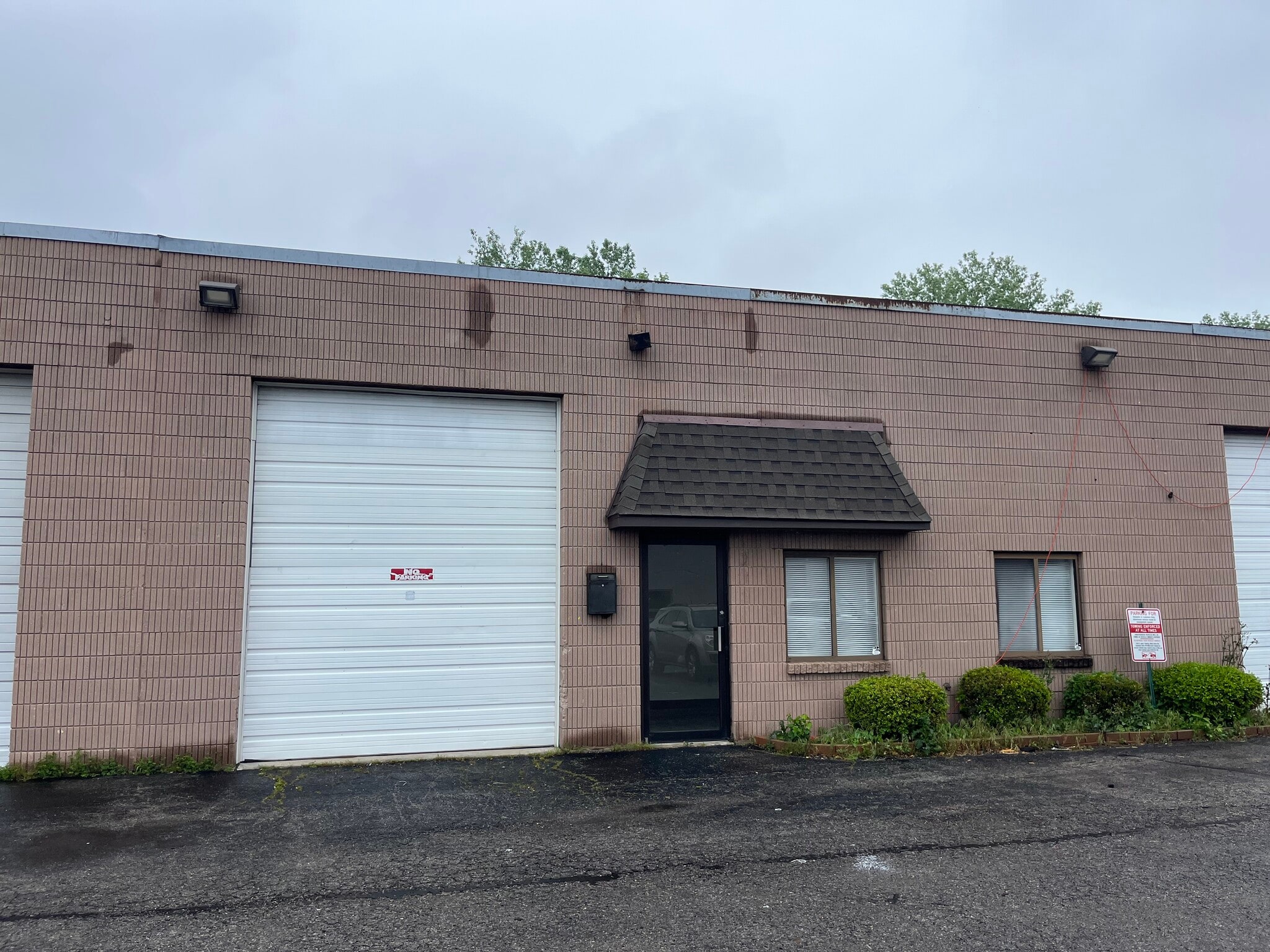 755-757 Warehouse Rd, Toledo, OH à louer Photo de l’immeuble– Image 1 sur 7