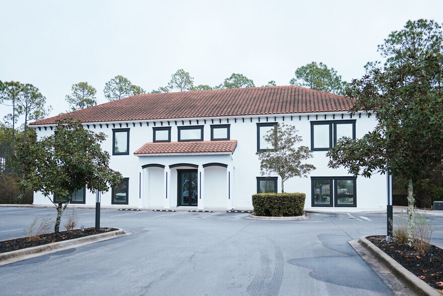 327 S County Highway 393, Santa Rosa Beach, FL à louer - Photo de l’immeuble – Image 1 sur 27