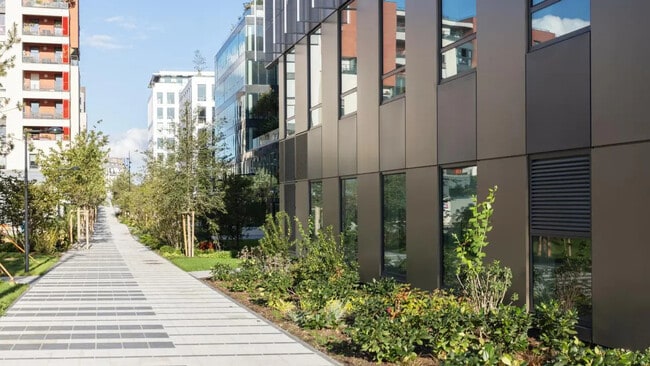 Plus de détails pour 15 Rue De Bois Colombes, Bois-Colombes - Bureau à louer