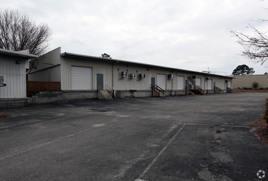 305 Raleigh St, Wilmington, NC à louer - Photo de l’immeuble – Image 3 sur 24