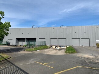 Plus de détails pour Local d'activités, Industriel/Logistique à louer